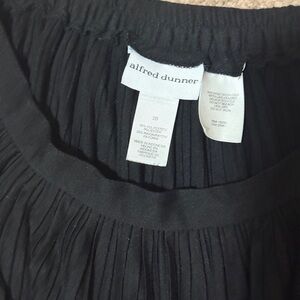 Alfred Dunner Black pleated skirt